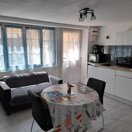 F2 Rdc Promo Cour Courseulles Sur Mer Bagian luar foto